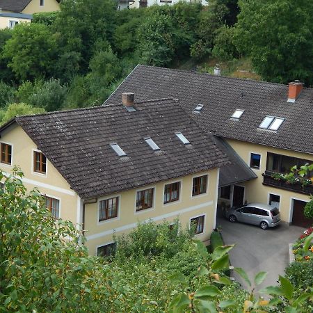 Haus Lindenhofer Apartamento Emmersdorf an der Donau Exterior foto